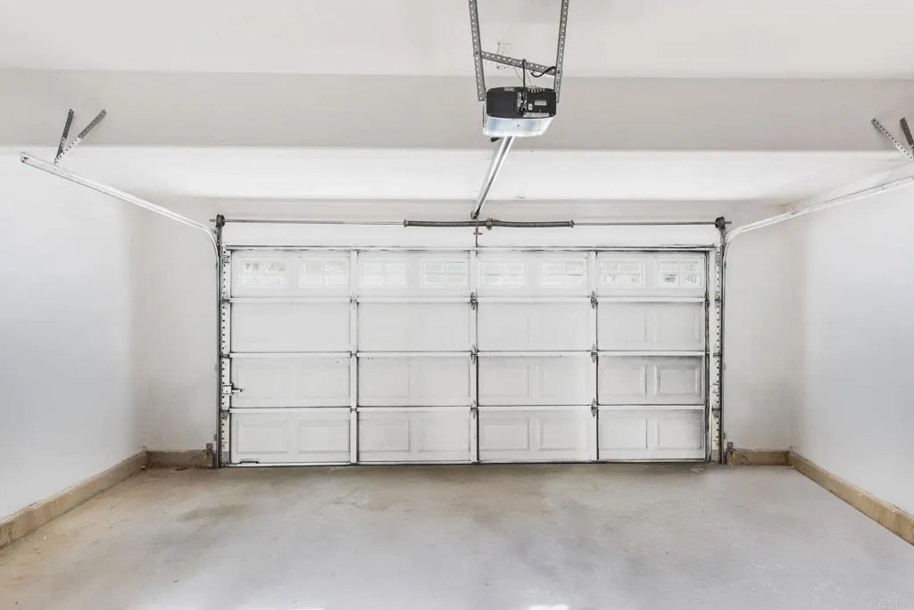 https://cdn.realtyfeed.com/cdn/127/306407179/b460fc8614b9297d0d748f22e29b5357.webp