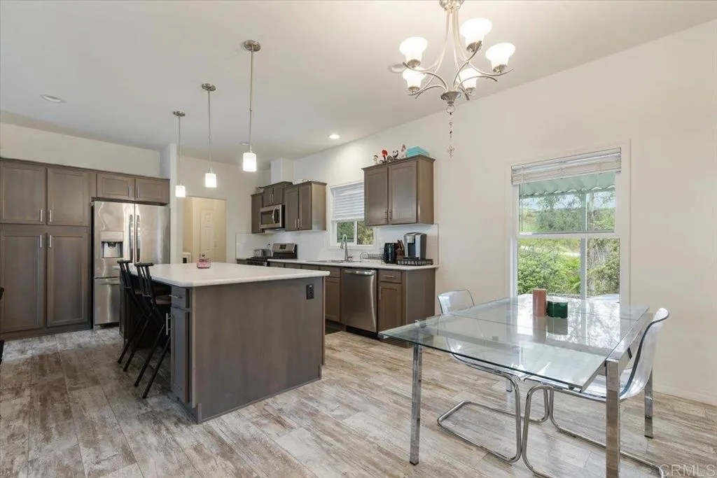 https://cdn.realtyfeed.com/cdn/127/306407420/2ab6fa02c1f84962aaaa3b3f76ca7920.webp