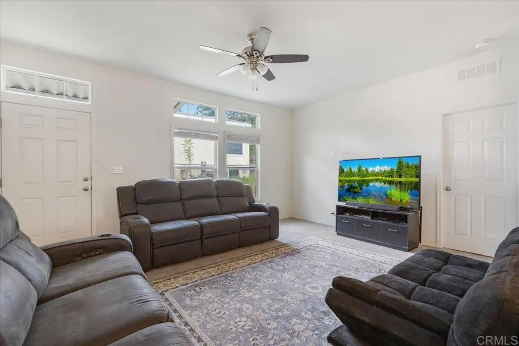 https://cdn.realtyfeed.com/cdn/127/306407420/3fa1f03c75c66cf1aad0973984bae724.webp