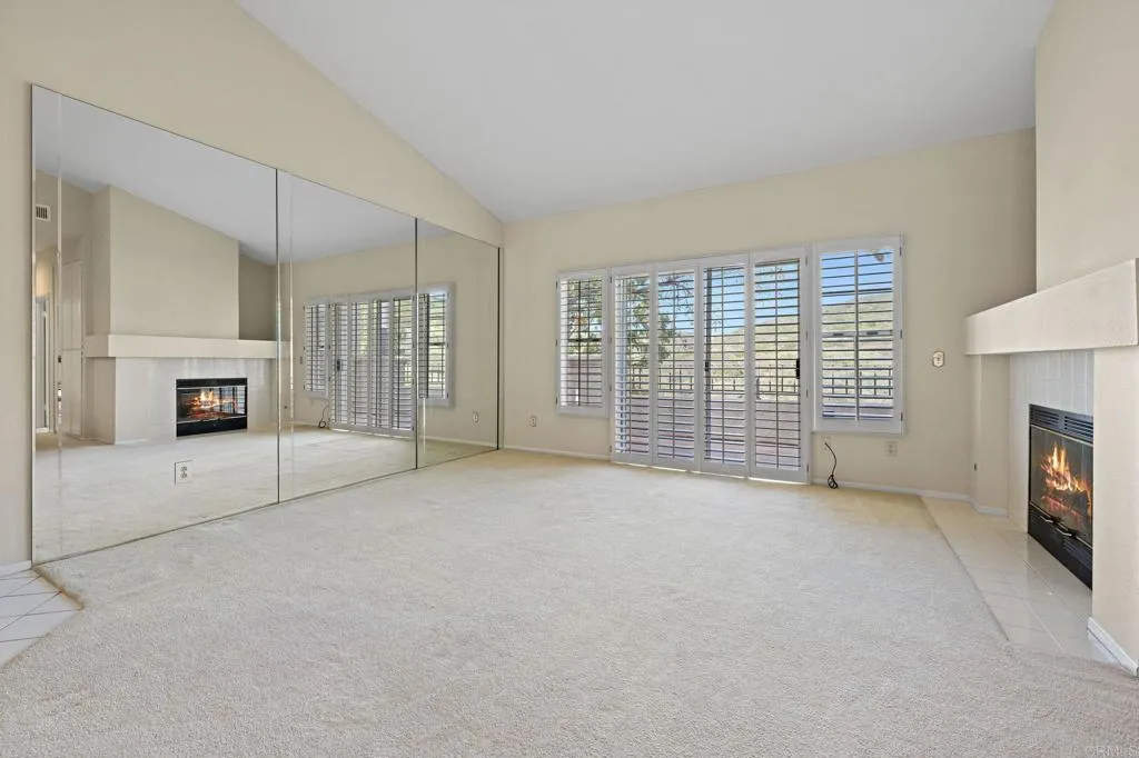 https://cdn.realtyfeed.com/cdn/127/306407423/062e744b3c43f49af6f3097940fbaada.webp