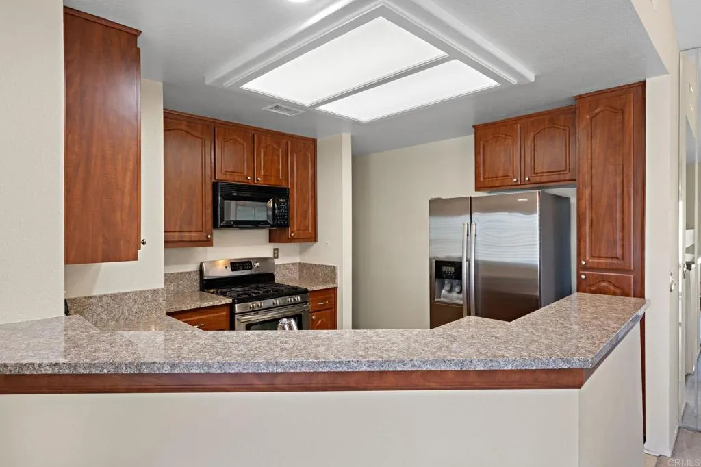 https://cdn.realtyfeed.com/cdn/127/306407423/3f031191e3bb4b45ae368dd768ad3ab8.webp
