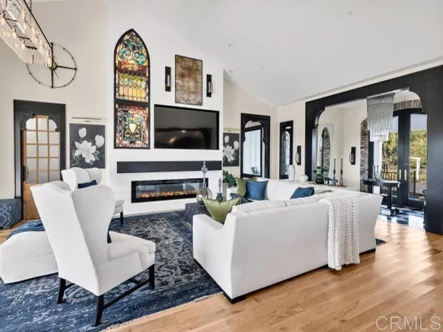 https://cdn.realtyfeed.com/cdn/127/306407453/d5aa4715b31de246fab001a808849e58.webp