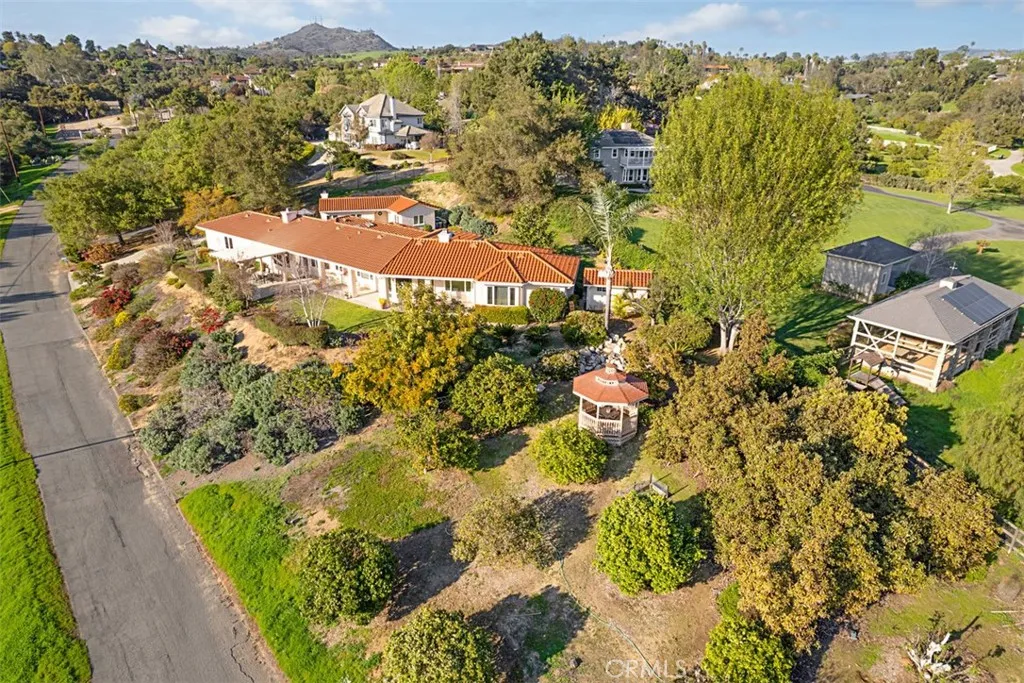 https://cdn.realtyfeed.com/cdn/127/306407689/86f32634459c70f18913a859602d1e9d.webp