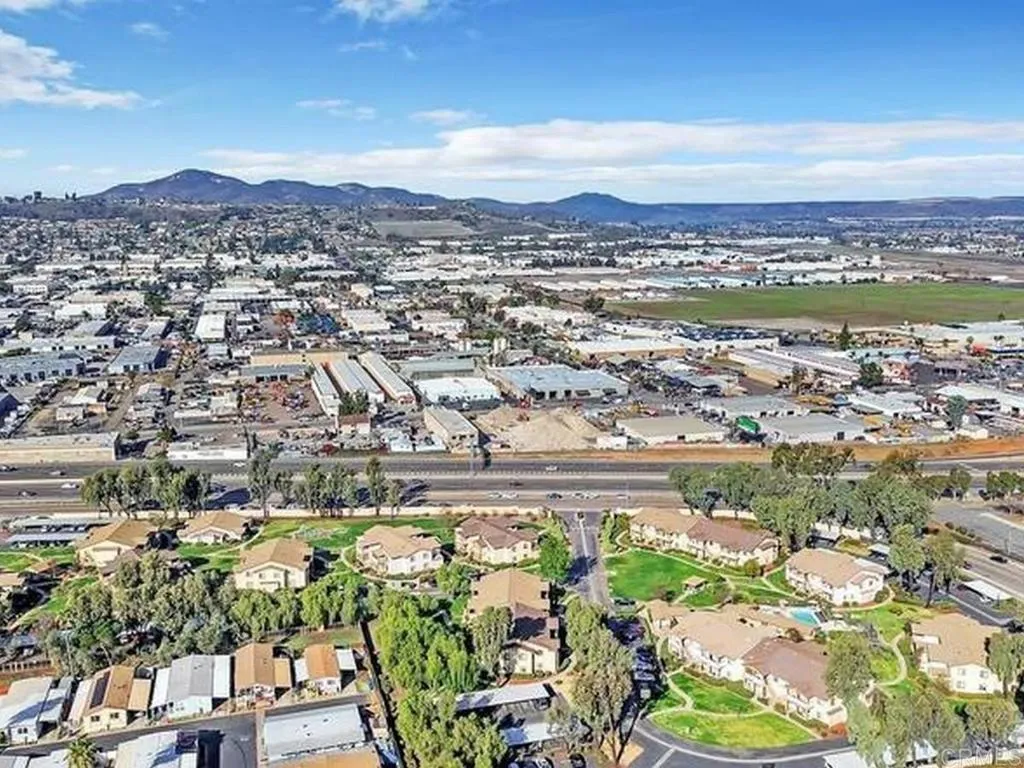 https://cdn.realtyfeed.com/cdn/127/306407906/0359845e6373530c62d682249548c7a2.webp
