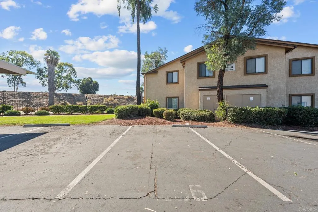 https://cdn.realtyfeed.com/cdn/127/306407906/67846cdda8214cd2757ed4b9907446dd.webp