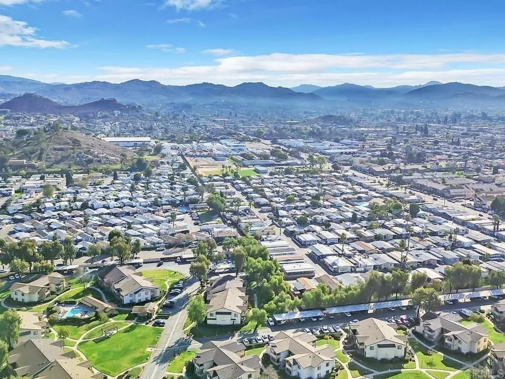 https://cdn.realtyfeed.com/cdn/127/306407906/8d0c837e92e6d288eee30d02f048c783.webp