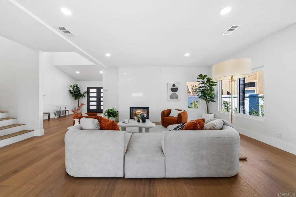https://cdn.realtyfeed.com/cdn/127/306407971/aa75bb11af14190c88810866c520ae91.webp