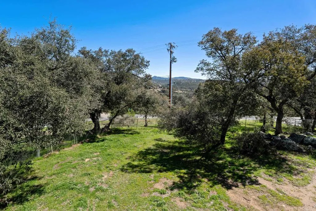 https://cdn.realtyfeed.com/cdn/127/306408099/2eacb5c524df02b3b7259ce75ffec7a7.webp