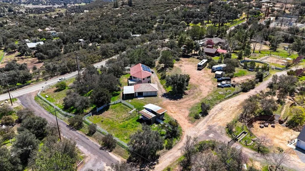 https://cdn.realtyfeed.com/cdn/127/306408099/398e35b3dc1e2724cbba7a8c5e43316f.webp