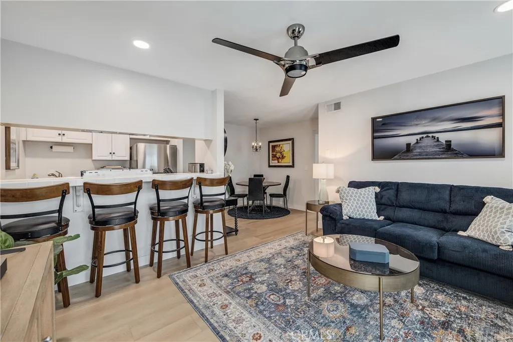 2411 Prospect Avenue 219