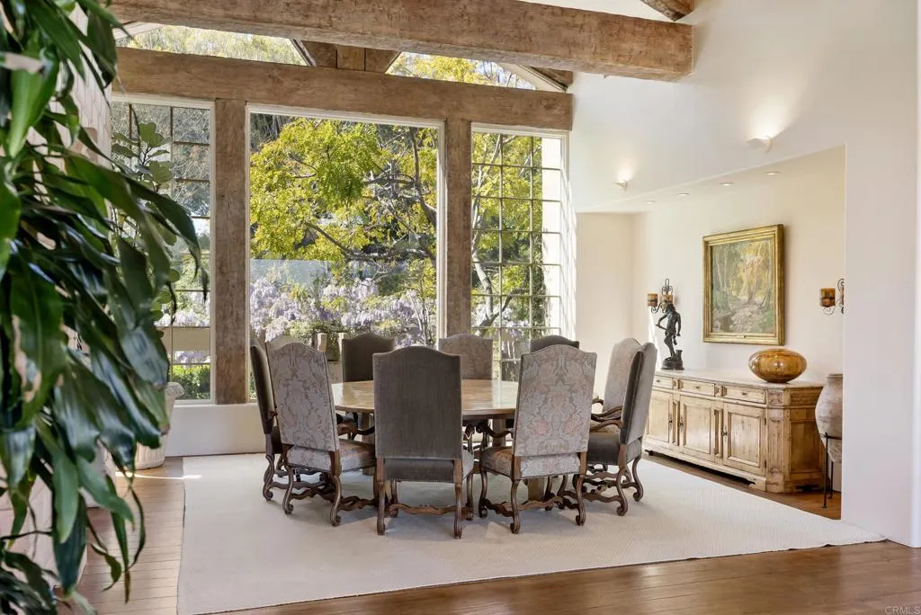 https://cdn.realtyfeed.com/cdn/127/306408440/5bd19887d7856c900421c85a28f8c649.webp