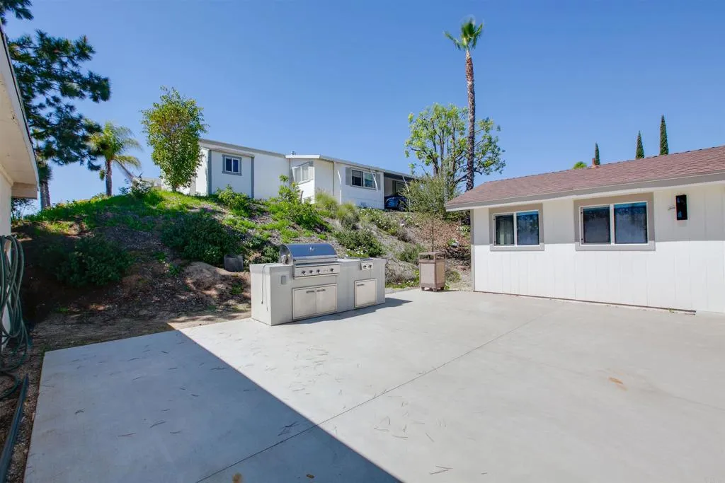 https://cdn.realtyfeed.com/cdn/127/306408552/149cb7f038d8fa25d70e0d3b8b52c7a3.webp