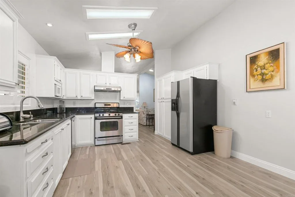 https://cdn.realtyfeed.com/cdn/127/306408552/1a8c4e4a3b7dd7d8ead789c38efad73e.webp