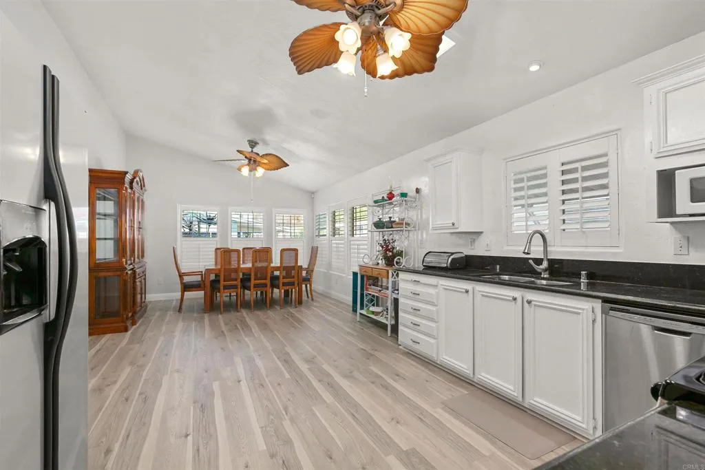https://cdn.realtyfeed.com/cdn/127/306408552/20c7788c88c86e8fc331152956076fdb.webp