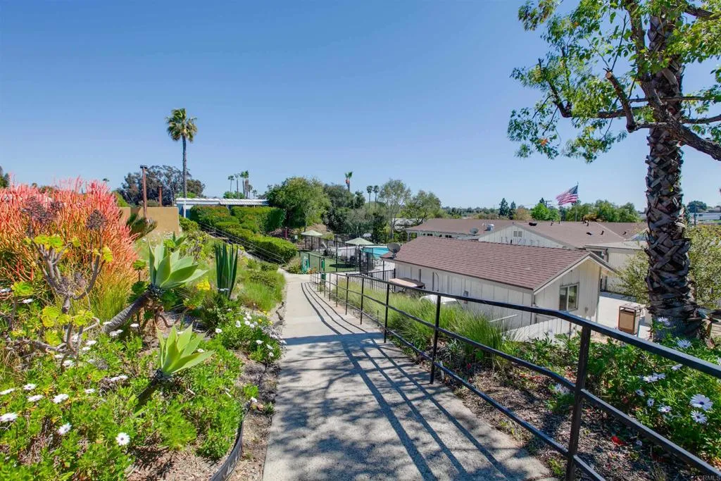 https://cdn.realtyfeed.com/cdn/127/306408552/89944dce2d2a04e6cbe74b21c4d5f110.webp