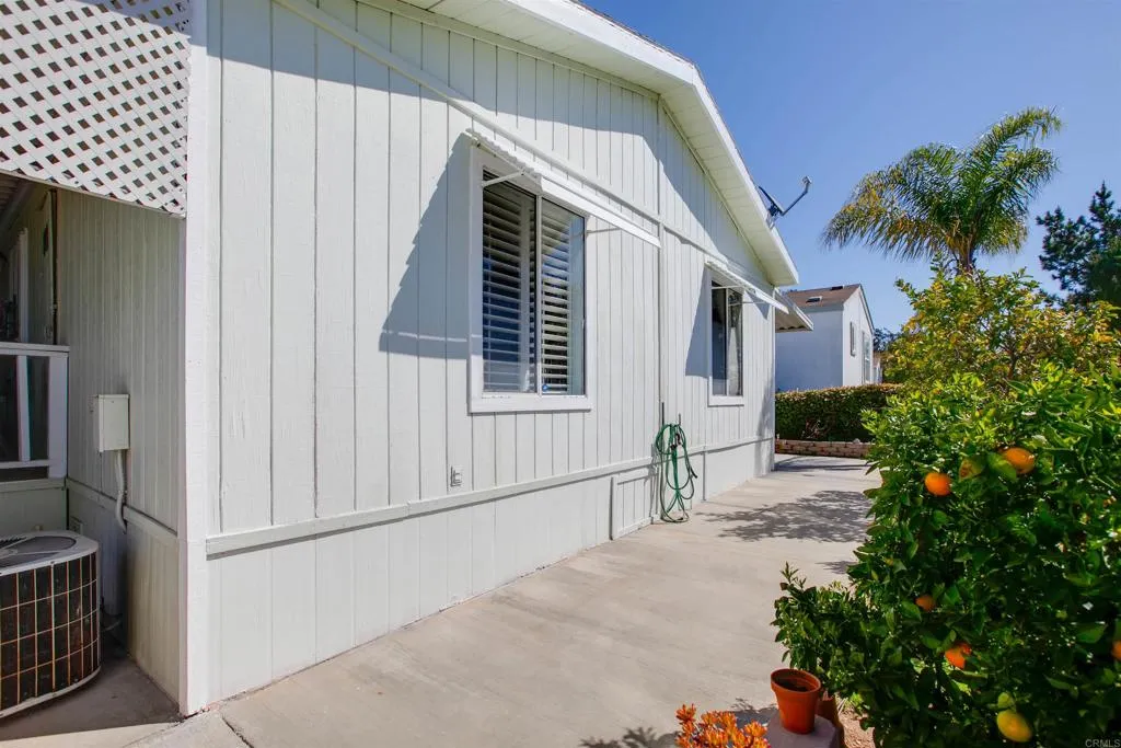 https://cdn.realtyfeed.com/cdn/127/306408552/8a7b2cf1b7d98437987c099b94fa8fd1.webp