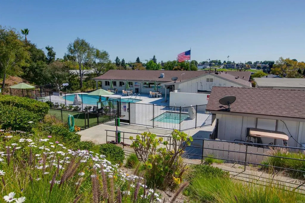 https://cdn.realtyfeed.com/cdn/127/306408552/e96f741490c6874e7cb7add1d7d53596.webp