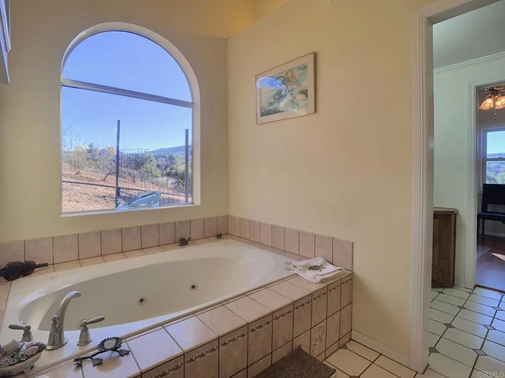 https://cdn.realtyfeed.com/cdn/127/306408560/00dbd3e0e045d1fbfd6abdd7c8764701.webp