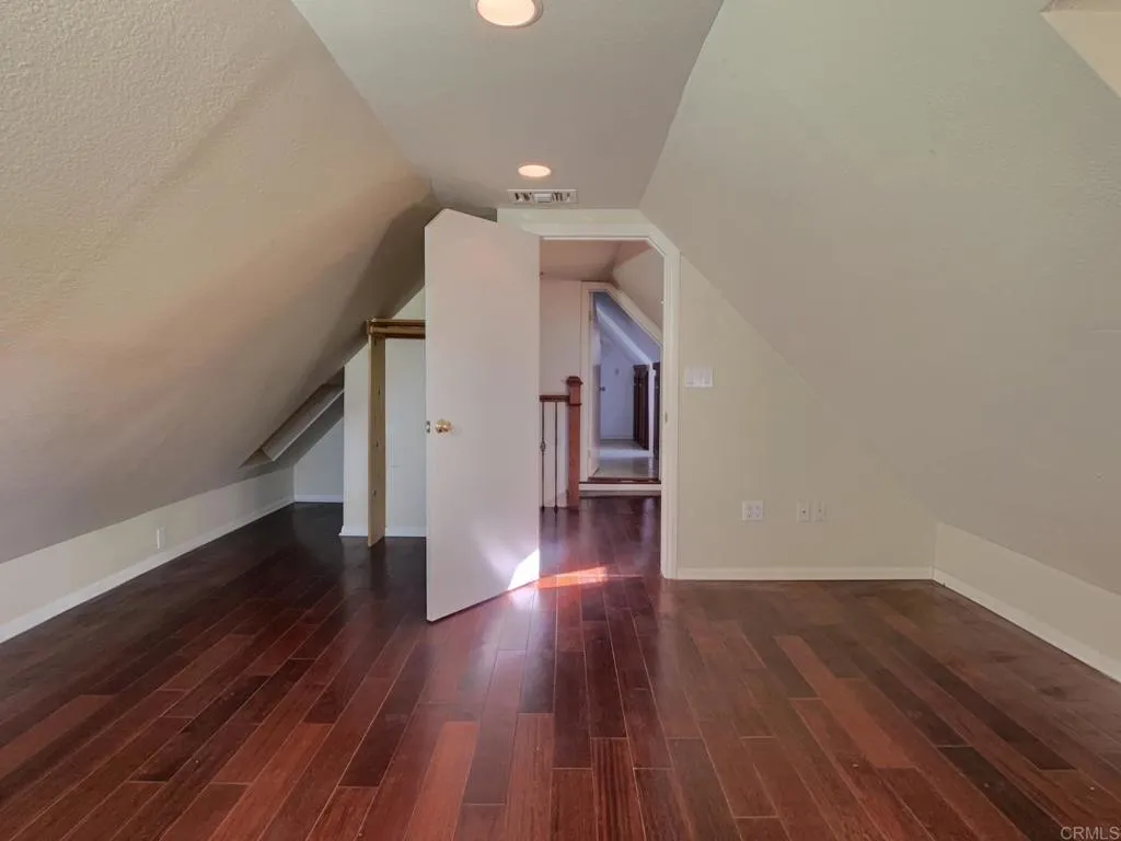 https://cdn.realtyfeed.com/cdn/127/306408560/5c0be180d806bc569a4393834bb3b28d.webp