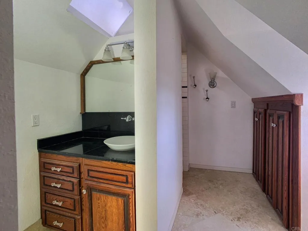 https://cdn.realtyfeed.com/cdn/127/306408560/ab9ea43392917aa2cabbc0235db262c0.webp