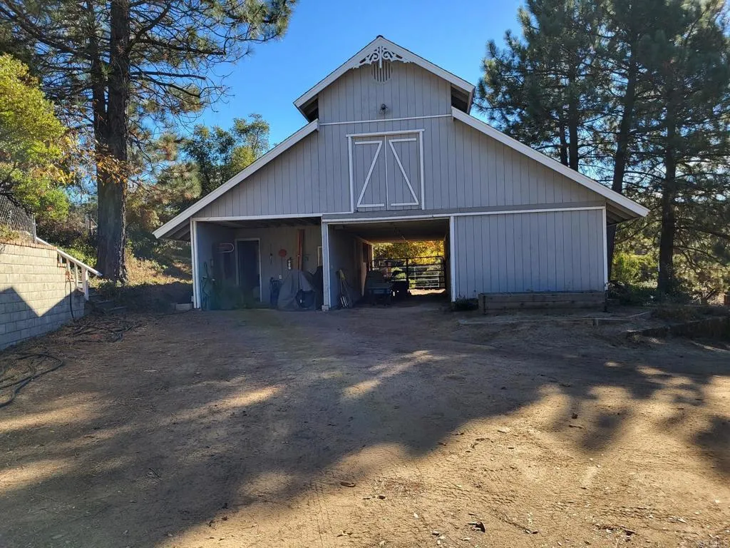 https://cdn.realtyfeed.com/cdn/127/306408560/e571d3381a2659b47e3f36587910cfdb.webp