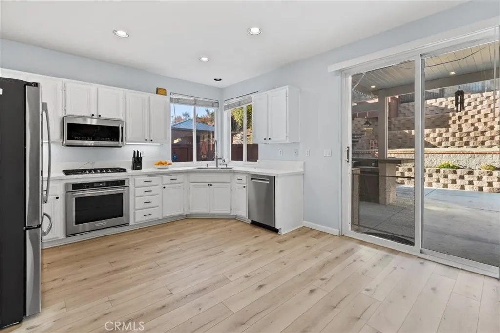 https://cdn.realtyfeed.com/cdn/127/306408648/0cee94bcbc30ab7e7554fe8ed41adb0c.webp