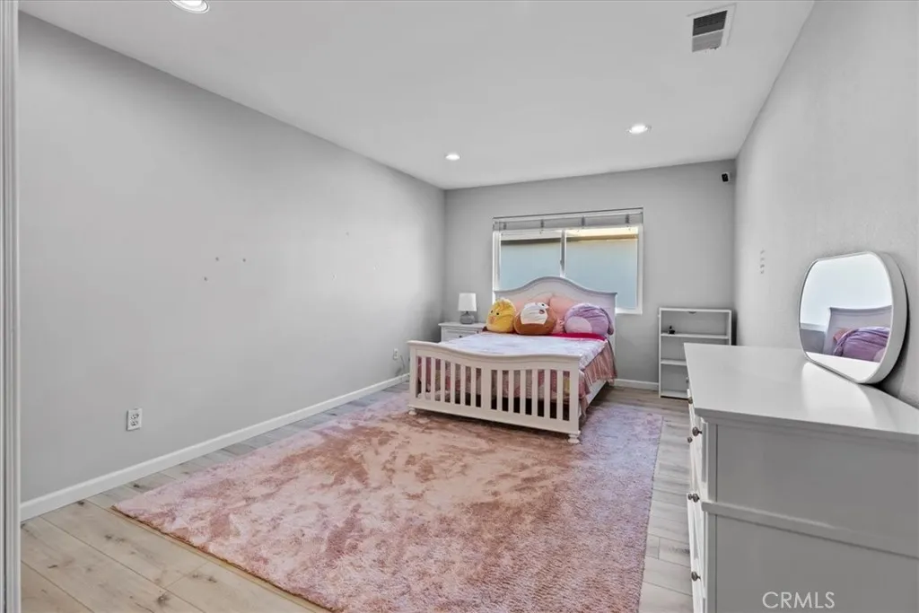 https://cdn.realtyfeed.com/cdn/127/306408648/a46e9eb48f151920c99750389e4ceb27.webp