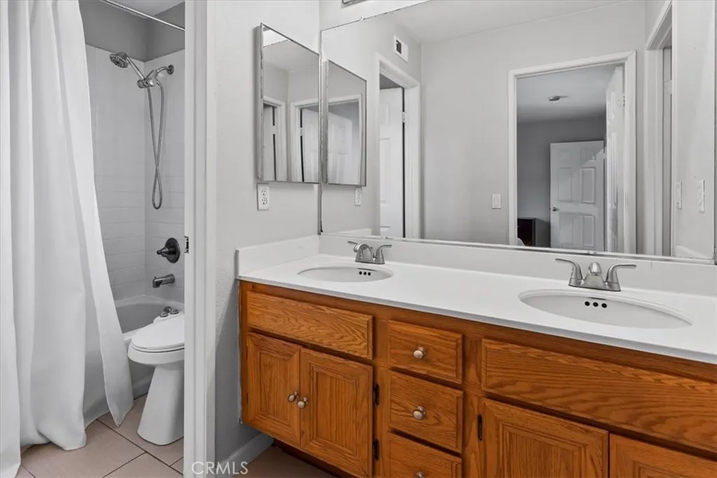 https://cdn.realtyfeed.com/cdn/127/306408648/b404790cf20b6e083ef889d5612d56e7.webp