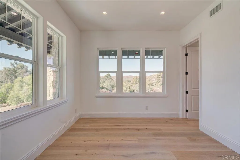 https://cdn.realtyfeed.com/cdn/127/306408978/2cccd7810444fcb83e6fc6c61e003b07.webp