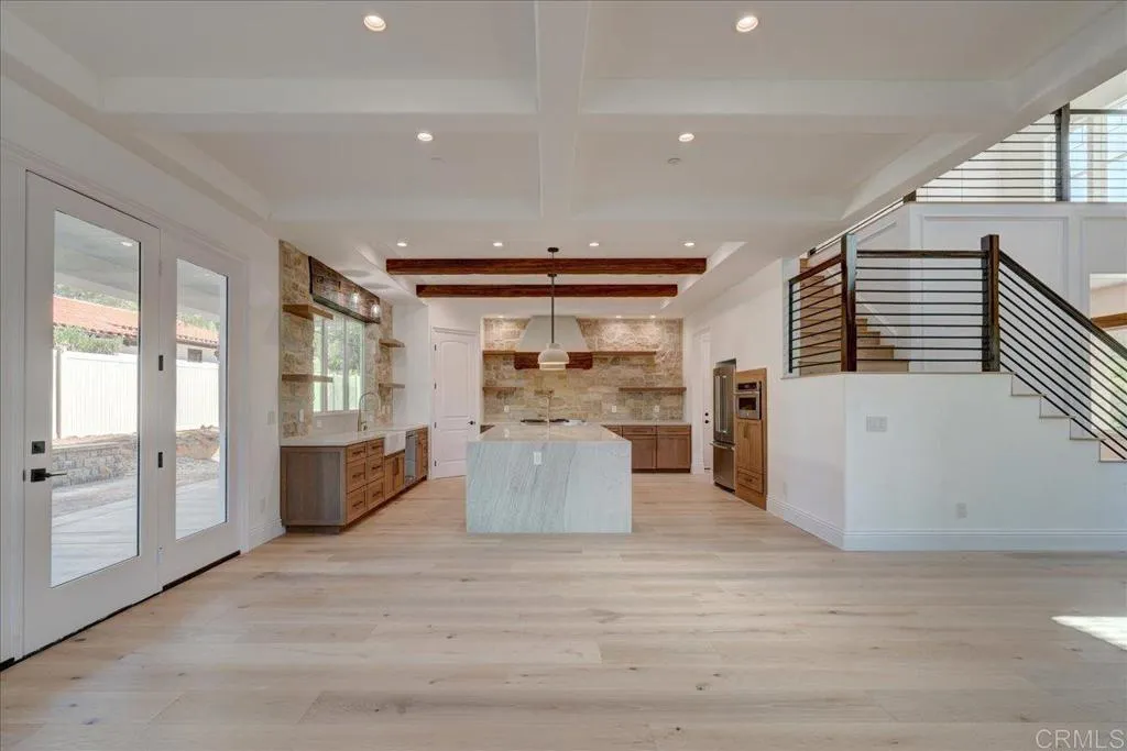 https://cdn.realtyfeed.com/cdn/127/306408978/3306ae2ff4cf840b0aedb85e71385b8a.webp