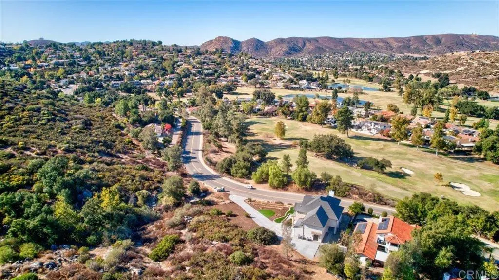 https://cdn.realtyfeed.com/cdn/127/306408978/58065958c773d52efb8ca8dfe963b809.webp