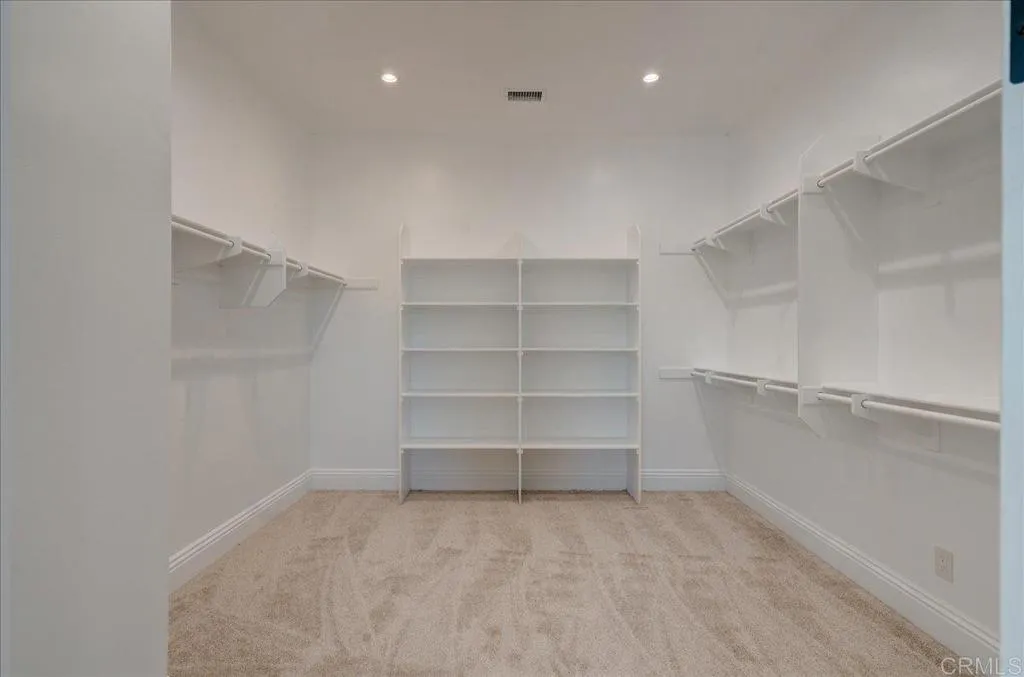 https://cdn.realtyfeed.com/cdn/127/306408978/87e2ac66a559079448b220d945a8c725.webp