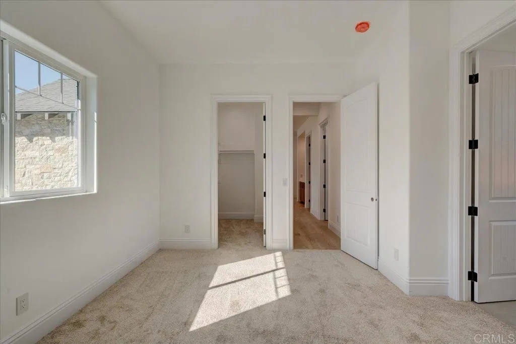 https://cdn.realtyfeed.com/cdn/127/306408978/9ad4394f4e53b7f5e7f71dc1f54dfb6d.webp