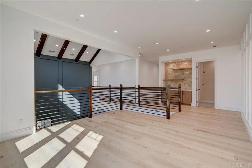https://cdn.realtyfeed.com/cdn/127/306408978/aafd1c60cd4cb64d67eacd734ca41b33.webp