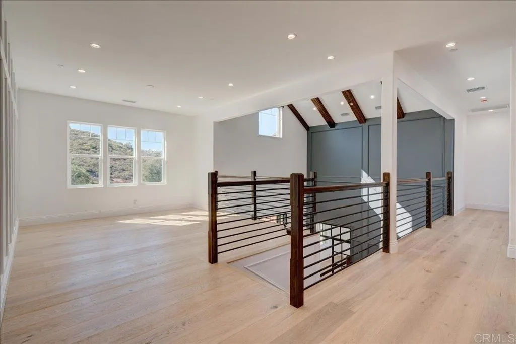 https://cdn.realtyfeed.com/cdn/127/306408978/b7afcf9b2027524c0add3507c5a88f66.webp