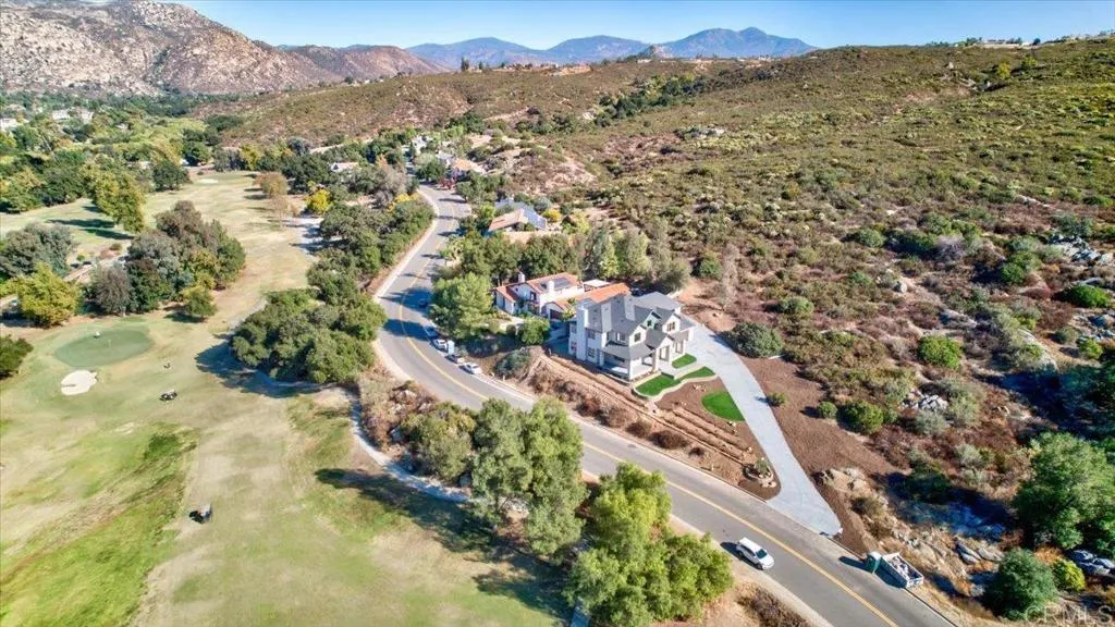 https://cdn.realtyfeed.com/cdn/127/306408978/ecef35d2756883fc84de953ce13c410f.webp