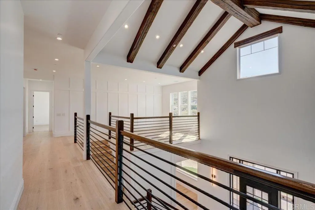 https://cdn.realtyfeed.com/cdn/127/306408978/ef097c0d8b4fba8a0b297cab964ccab6.webp