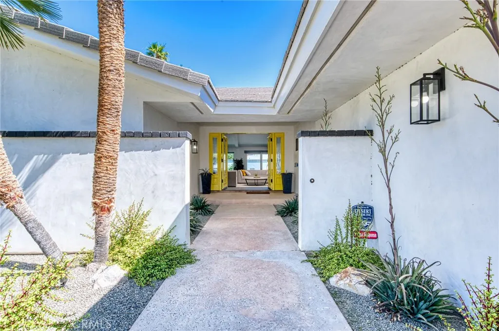 76010 Fairway Drive, Indian Wells, Ca 92210 - Photo 3 of 33, Indian Wells, CA