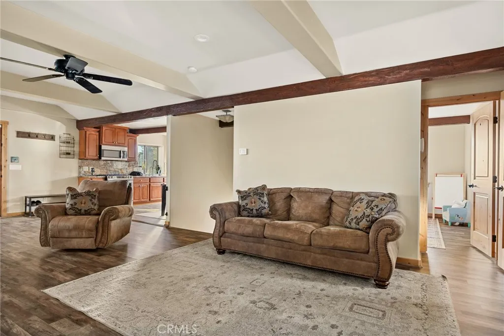 29230 Lake View Drive, Cedar Glen, Ca 92321 - Photo 5 of 34, Cedar Glen, CA