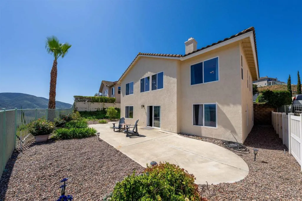 https://cdn.realtyfeed.com/cdn/127/306409606/2c9f73fcdaa87f4387f31bffce7b9c9e.webp