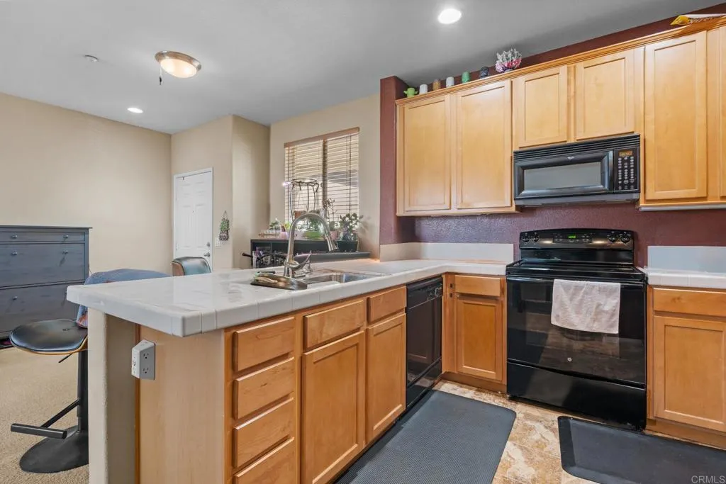 Photo #8: PTP2502499 Listing: Photo #8