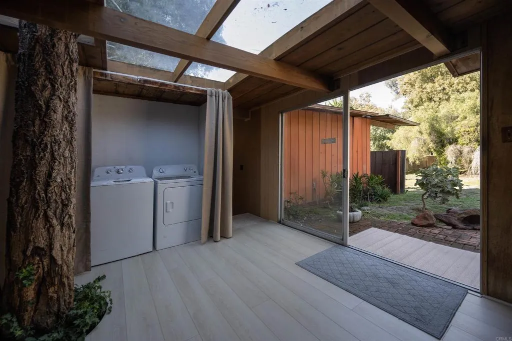 https://cdn.realtyfeed.com/cdn/127/306409629/83bd00f7441c77eadc11c739395c38b9.webp