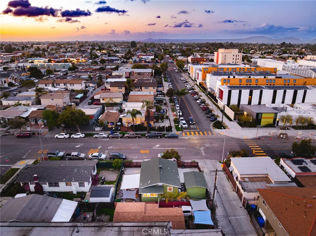 https://cdn.realtyfeed.com/cdn/127/306409640/35dd8488ac890d35315500ee6183a177.webp