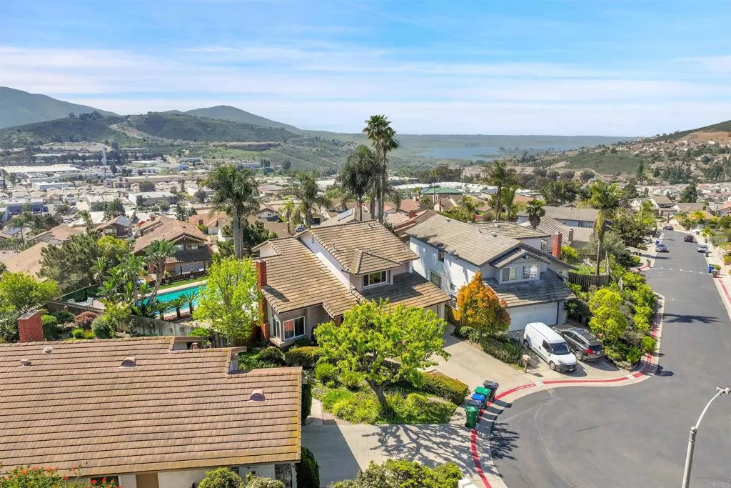 https://cdn.realtyfeed.com/cdn/127/306409684/1dd3f7550a86aff38f3d5c24b8d09967.webp