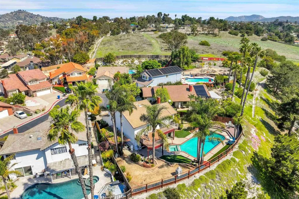 https://cdn.realtyfeed.com/cdn/127/306409684/4b3719f5b018499e41c1a64849fa00ec.webp