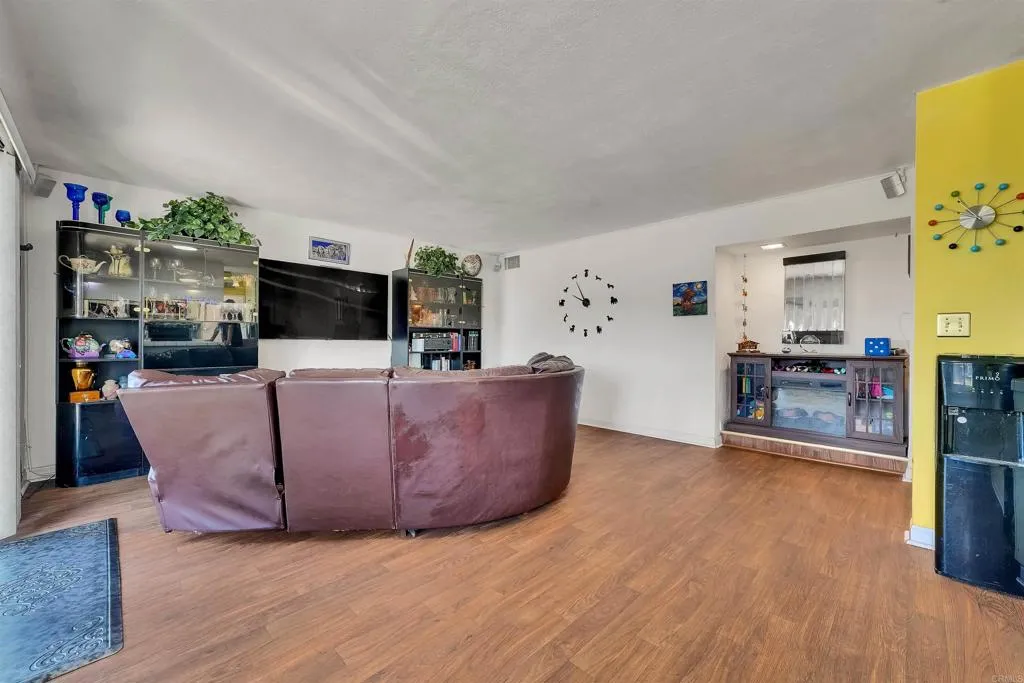 https://cdn.realtyfeed.com/cdn/127/306409684/67f5584d0076092ece729622e440b069.webp