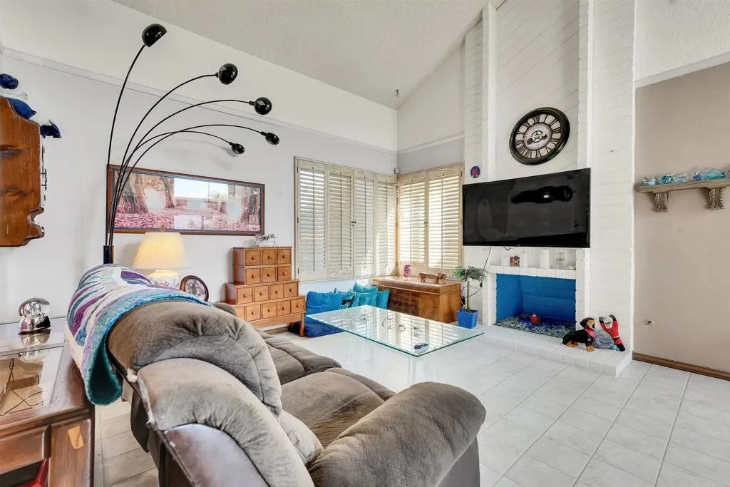 https://cdn.realtyfeed.com/cdn/127/306409684/f432b6328dc21a0ccf4c72c40c5040f5.webp