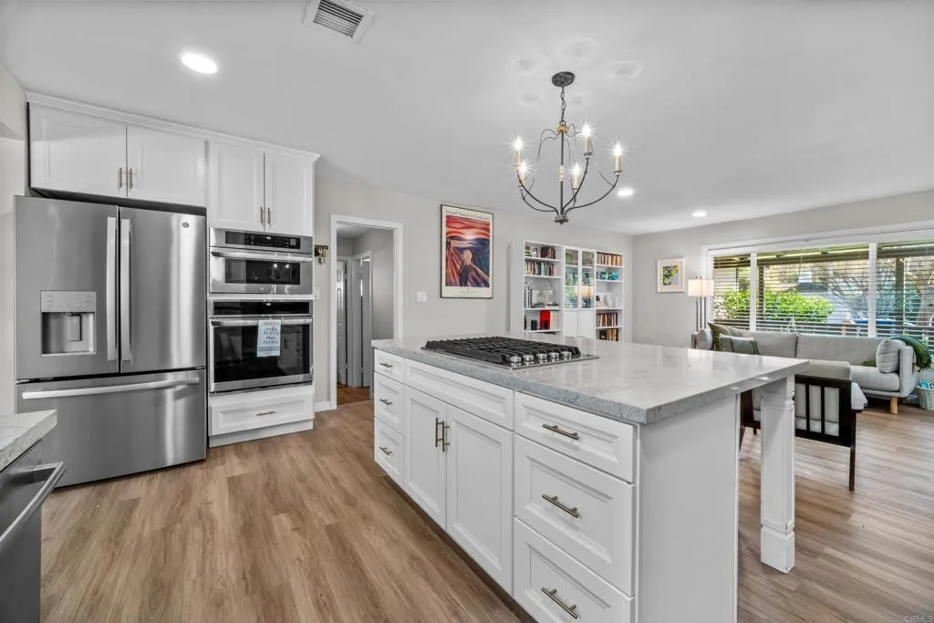 https://cdn.realtyfeed.com/cdn/127/306410018/03bf70e2b6198ab505fcf44dca55acbb.webp