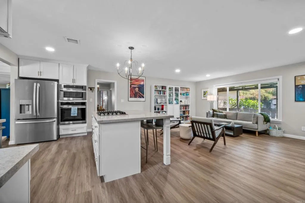 https://cdn.realtyfeed.com/cdn/127/306410018/79721397b670f2619b5225138dfca684.webp