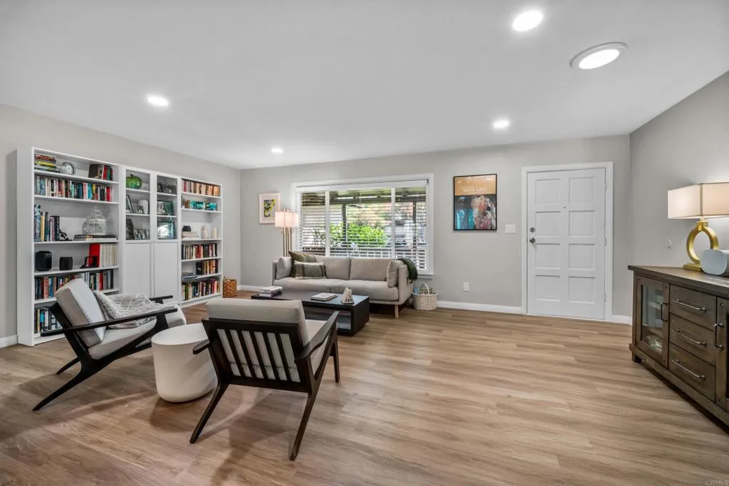 https://cdn.realtyfeed.com/cdn/127/306410018/8c0474b31f62ee3dd89f99e9e0510e81.webp